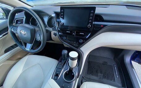 Toyota Camry, 2021 год, 3 150 000 рублей, 2 фотография