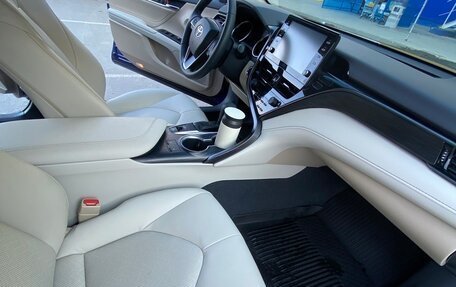 Toyota Camry, 2021 год, 3 150 000 рублей, 11 фотография