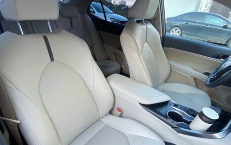 Toyota Camry, 2021 год, 3 150 000 рублей, 14 фотография