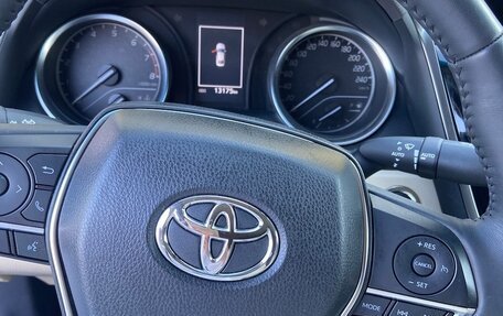 Toyota Camry, 2021 год, 3 150 000 рублей, 17 фотография