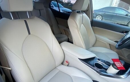 Toyota Camry, 2021 год, 3 150 000 рублей, 8 фотография