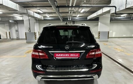 Mercedes-Benz M-Класс, 2012 год, 2 500 000 рублей, 2 фотография