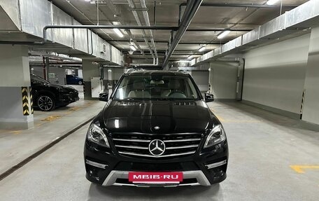 Mercedes-Benz M-Класс, 2012 год, 2 500 000 рублей, 14 фотография