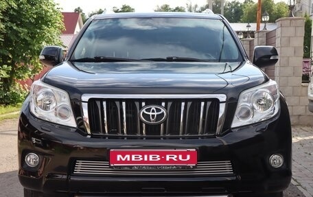 Toyota Land Cruiser Prado 150 рестайлинг 2, 2012 год, 2 950 000 рублей, 3 фотография