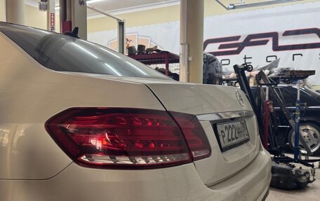 Mercedes-Benz E-Класс, 2015 год, 4 200 000 рублей, 29 фотография