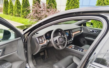 Volvo S60 III, 2023 год, 3 950 000 рублей, 5 фотография