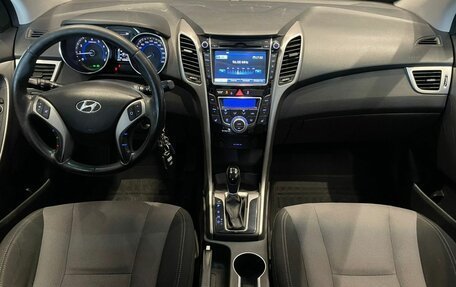Hyundai i30 II рестайлинг, 2012 год, 950 000 рублей, 10 фотография