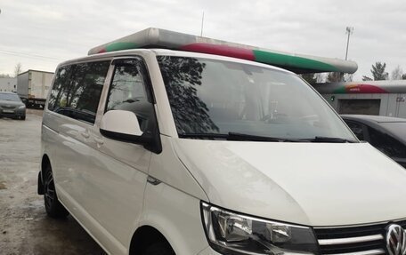 Volkswagen Caravelle T6 рестайлинг, 2016 год, 2 000 000 рублей, 8 фотография