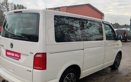 Volkswagen Caravelle T6 рестайлинг, 2016 год, 2 000 000 рублей, 7 фотография