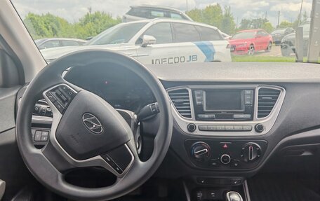 Hyundai Solaris II рестайлинг, 2021 год, 1 480 000 рублей, 7 фотография