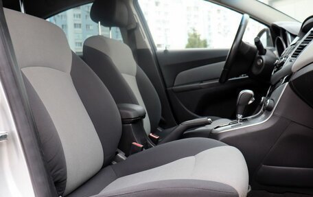 Chevrolet Cruze II, 2011 год, 660 000 рублей, 10 фотография