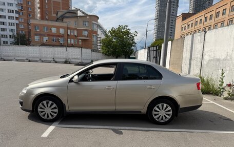 Volkswagen Jetta VI, 2007 год, 680 000 рублей, 2 фотография