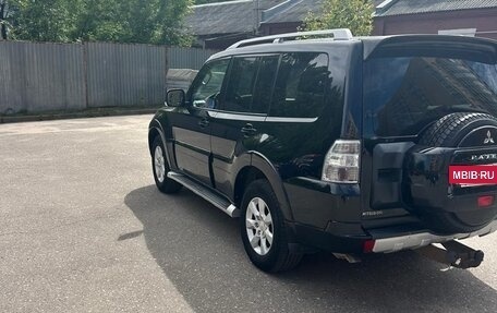 Mitsubishi Pajero IV, 2010 год, 1 443 000 рублей, 5 фотография