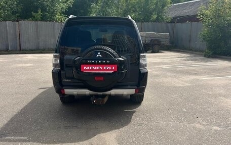 Mitsubishi Pajero IV, 2010 год, 1 443 000 рублей, 4 фотография