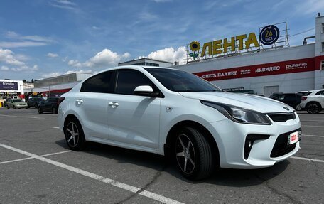 KIA Rio IV, 2017 год, 1 300 000 рублей, 3 фотография