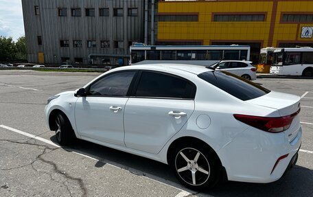 KIA Rio IV, 2017 год, 1 300 000 рублей, 6 фотография