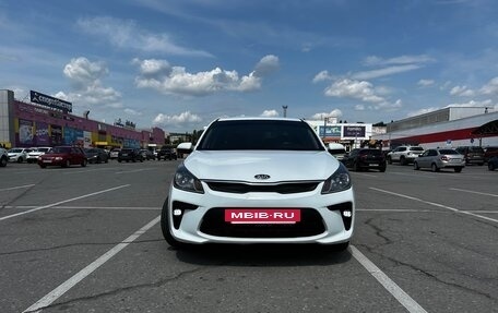 KIA Rio IV, 2017 год, 1 300 000 рублей, 2 фотография