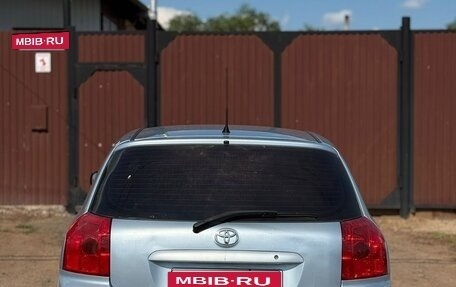 Toyota Corolla, 2004 год, 530 000 рублей, 2 фотография