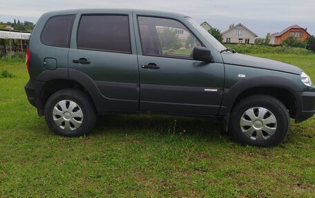Chevrolet Niva I рестайлинг, 2012 год, 500 000 рублей, 4 фотография