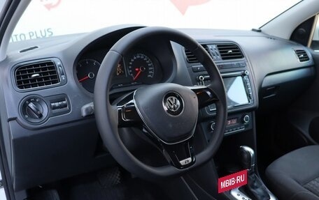 Volkswagen Polo VI (EU Market), 2017 год, 1 199 000 рублей, 7 фотография