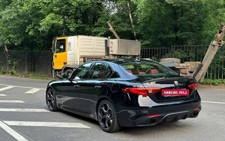 Alfa Romeo Giulia II, 2019 год, 1 900 000 рублей, 7 фотография