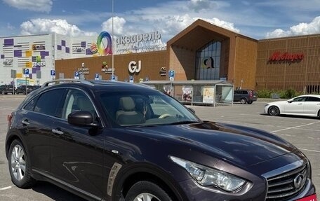 Infiniti FX II, 2012 год, 1 700 000 рублей, 2 фотография