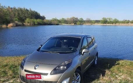 Renault Scenic III, 2011 год, 920 000 рублей, 5 фотография
