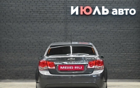 Chevrolet Cruze II, 2010 год, 890 000 рублей, 5 фотография