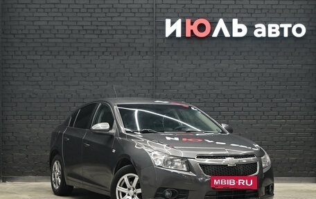 Chevrolet Cruze II, 2010 год, 890 000 рублей, 3 фотография