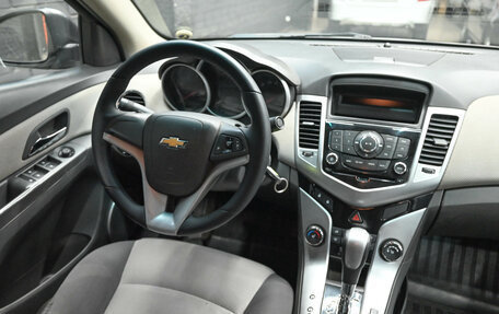 Chevrolet Cruze II, 2010 год, 890 000 рублей, 11 фотография