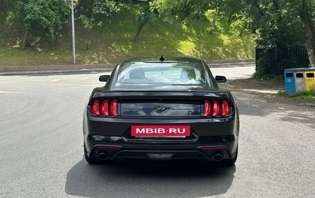 Ford Mustang VI рестайлинг, 2020 год, 2 100 000 рублей, 6 фотография