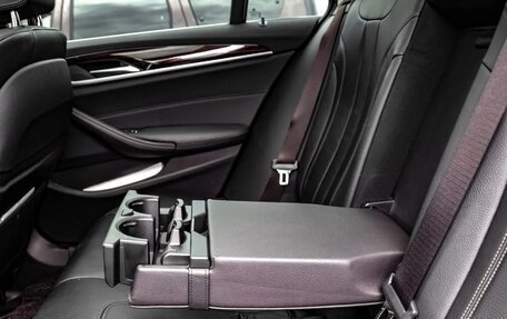 BMW 5 серия, 2018 год, 3 450 000 рублей, 13 фотография