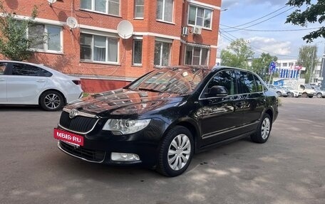 Skoda Superb III рестайлинг, 2010 год, 695 000 рублей, 2 фотография