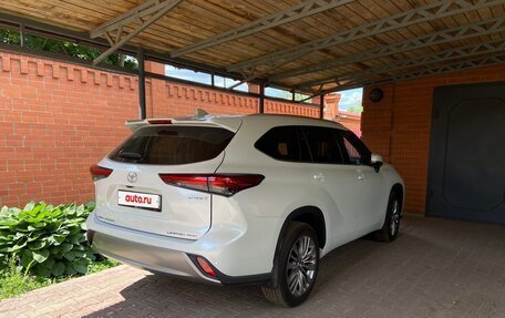 Toyota Highlander, 2025 год, 6 000 000 рублей, 4 фотография