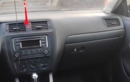 Volkswagen Jetta VI, 2013 год, 1 050 000 рублей, 7 фотография