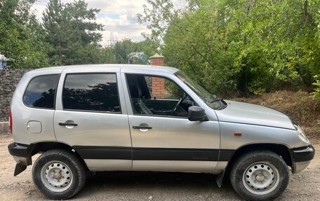 Chevrolet Niva I рестайлинг, 2003 год, 320 000 рублей, 3 фотография