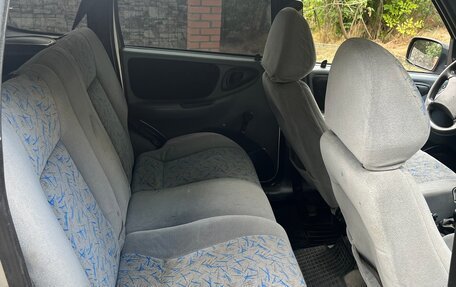 Chevrolet Niva I рестайлинг, 2003 год, 320 000 рублей, 5 фотография