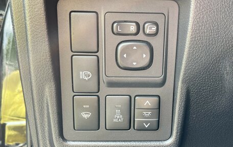 Toyota Land Cruiser Prado 150 рестайлинг 2, 2011 год, 2 820 000 рублей, 8 фотография