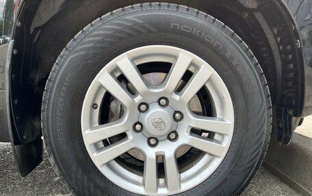 Toyota Land Cruiser Prado 150 рестайлинг 2, 2011 год, 2 820 000 рублей, 22 фотография