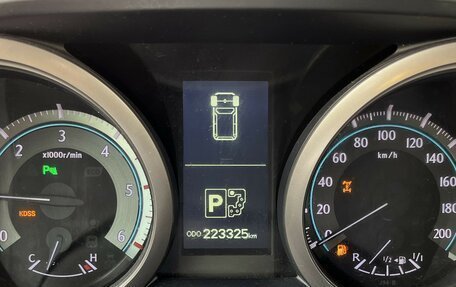 Toyota Land Cruiser Prado 150 рестайлинг 2, 2011 год, 2 820 000 рублей, 21 фотография