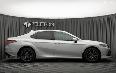 Toyota Camry, 2021 год, 3 340 000 рублей, 6 фотография