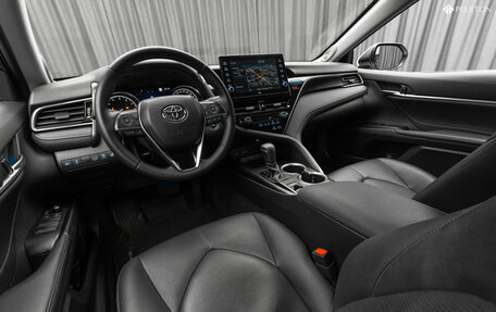 Toyota Camry, 2021 год, 3 340 000 рублей, 8 фотография