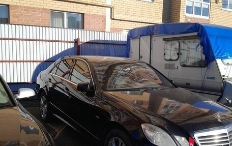 Mercedes-Benz E-Класс, 2009 год, 902 952 рублей, 2 фотография