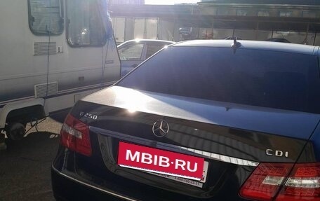 Mercedes-Benz E-Класс, 2009 год, 902 952 рублей, 4 фотография