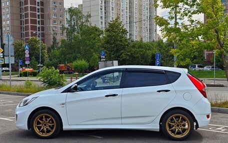 Hyundai Solaris II рестайлинг, 2011 год, 750 000 рублей, 9 фотография