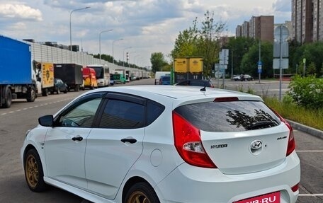 Hyundai Solaris II рестайлинг, 2011 год, 750 000 рублей, 2 фотография