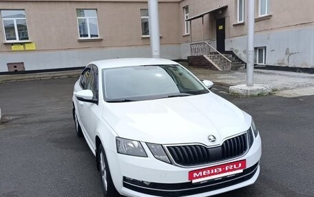 Skoda Octavia, 2018 год, 2 000 000 рублей, 2 фотография