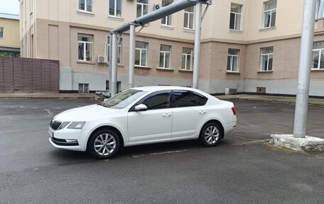 Skoda Octavia, 2018 год, 2 000 000 рублей, 5 фотография