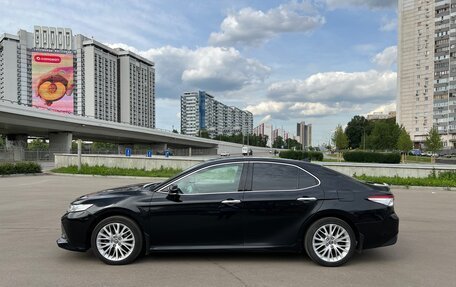 Toyota Camry, 2018 год, 2 300 000 рублей, 2 фотография