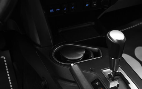Toyota RAV4, 2019 год, 2 450 000 рублей, 11 фотография